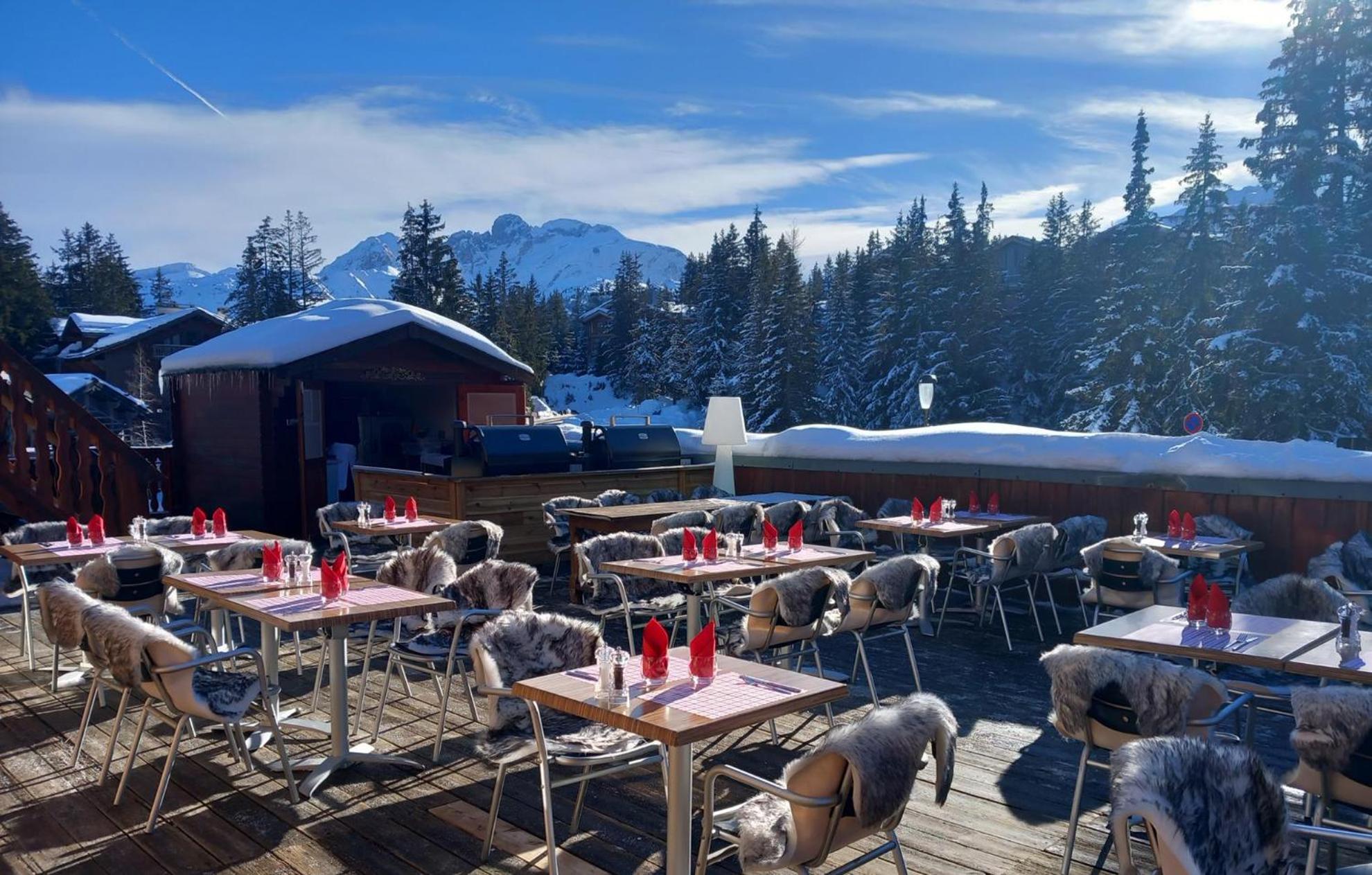 Odalys Hotel New Solarium Courchevel Exteriör bild